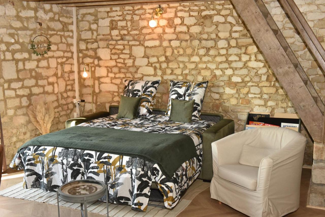 Maisonnette Du Bonheur - Vue Campagne - Baignoire Balneo 32 Jets - Lits Queen Size Vadencourt  Esterno foto